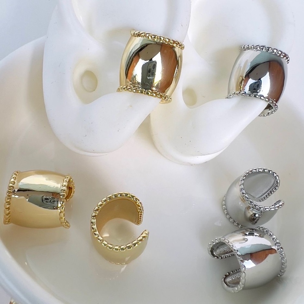 Ear Cuff Gold - Picture 2 of 3